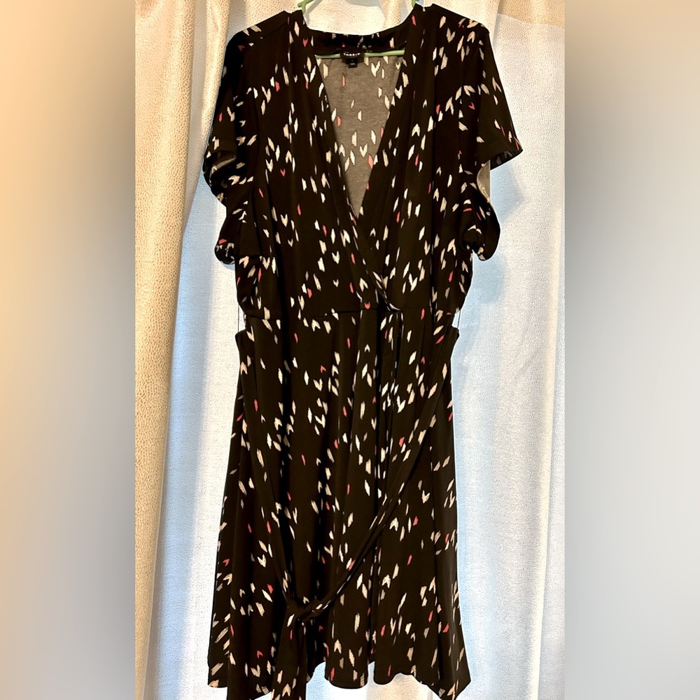 Torrid dress sz 5 faux wrap belted